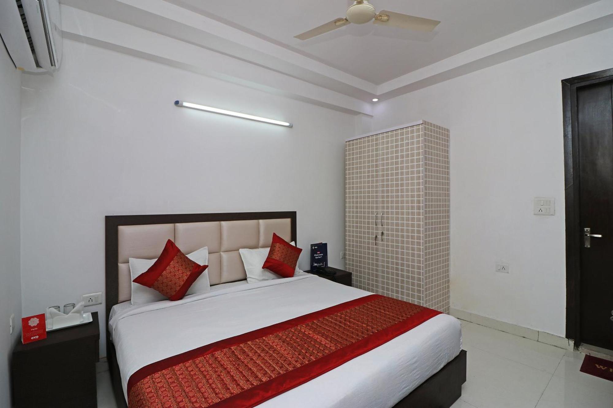 Hotel O Avalon Palace Új-Delhi Kültér fotó